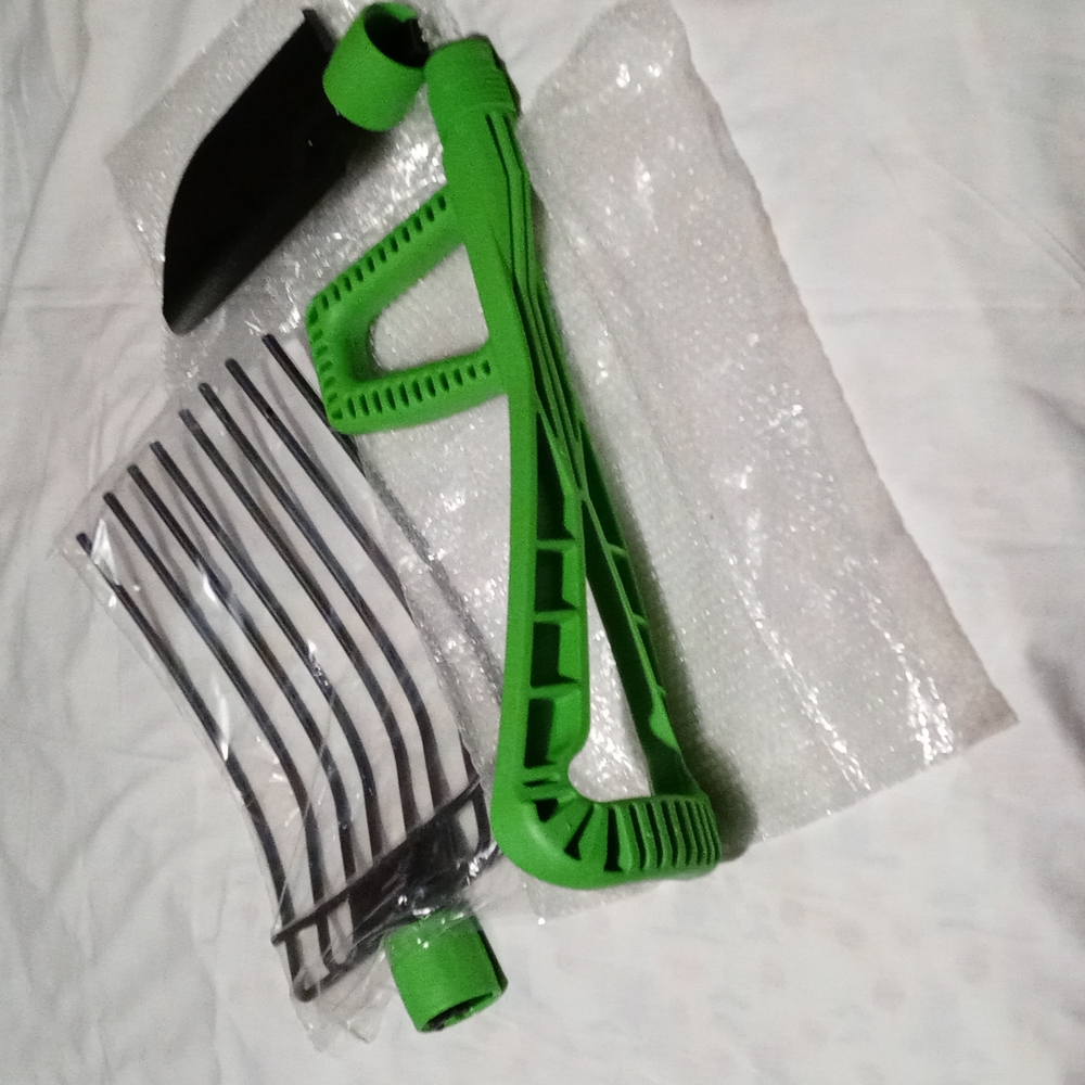 COPY - Mulch fork and shovel New